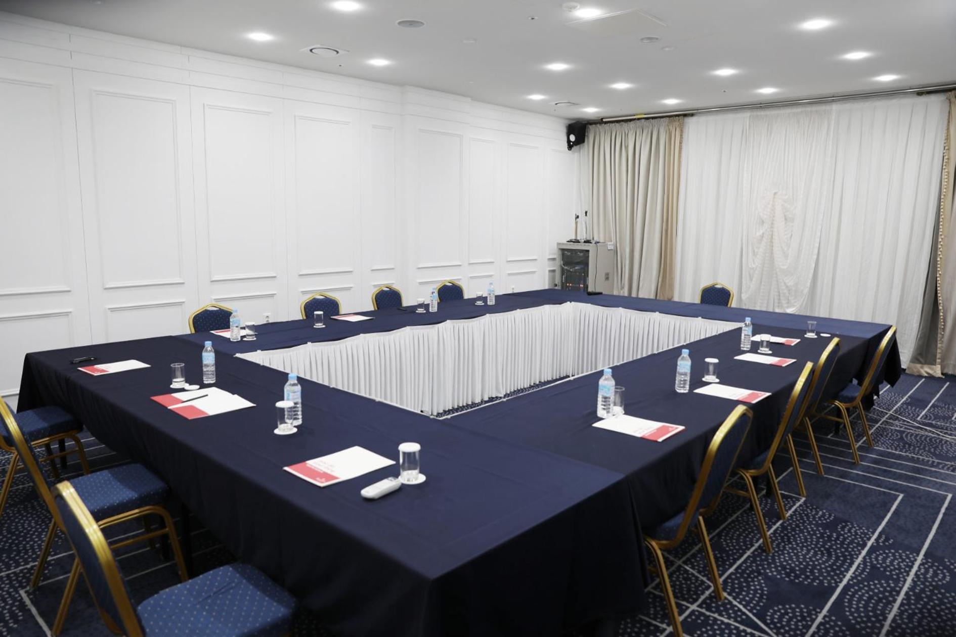 Ramada By Wyndham Jeju Hamdeok Hotel Екстериор снимка